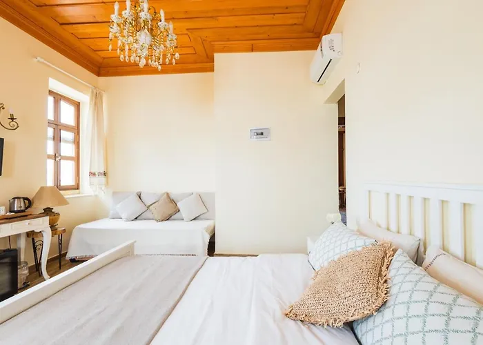 Lavantali Konak Restoran Hotel Seferihisar