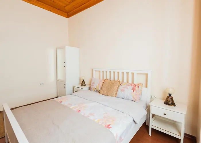 Lavantali Konak Restoran Hotel